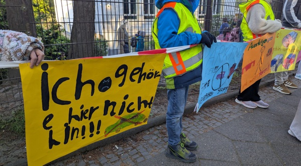 ET_Plakate groß3.jpg